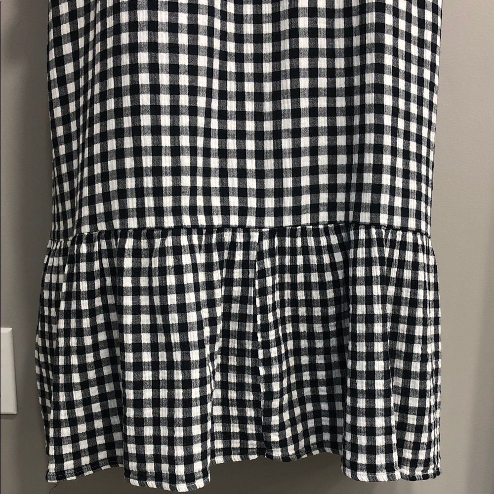 Denver Hayes Black and White Gingham Tie-Neck Ruffled Shift Dress - Picture 12 of 13